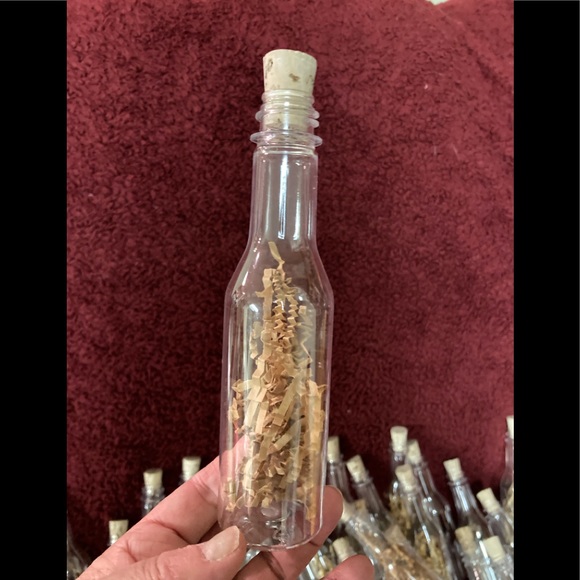Plastic bottles with corks (47) to use for messages in a bottle. - Picture 1 of 4